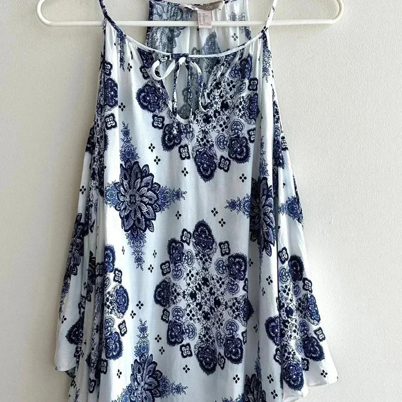 Forever 21 Contemporary Blue Floral Cold Shoulder Bell Sleeve Dress, Size XS - Picture 2 of 16